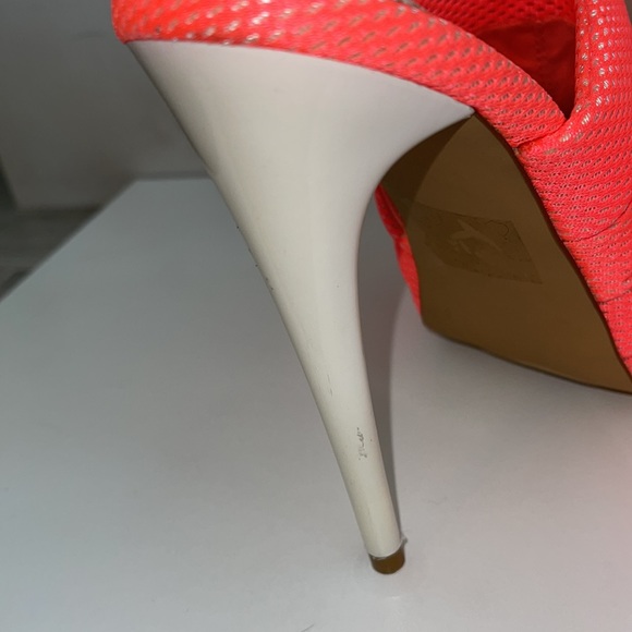 Steve Madden X IGGY Azalea Coral PUMPS - Picture 5 of 5